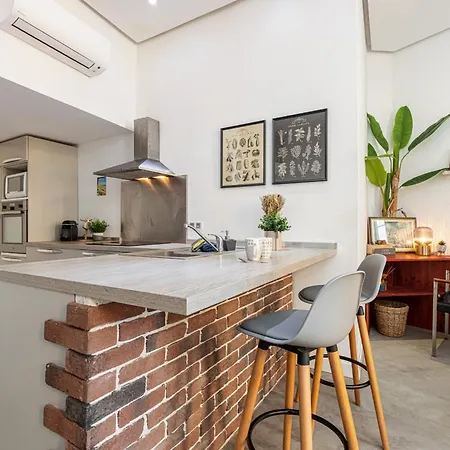 Cosy In The Old Town Near Garibaldi Square Appartement *