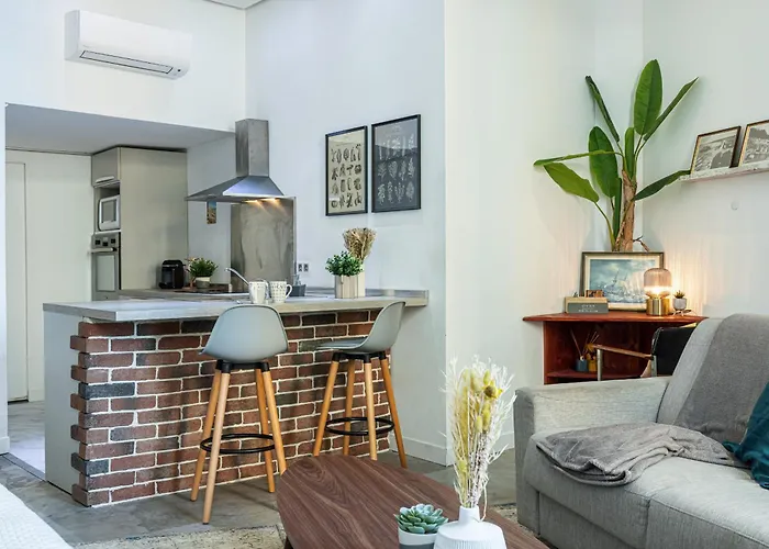 Cosy In The Old Town Near Garibaldi Square Appartement *